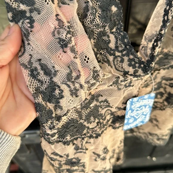 Free people too cute to handle bodysuit - Picture 6 of 6